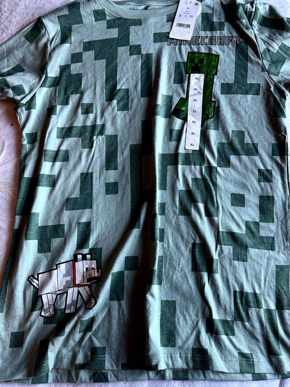 Minecraft Men’s Short-Sleeve Pixel Crew Tee in Green